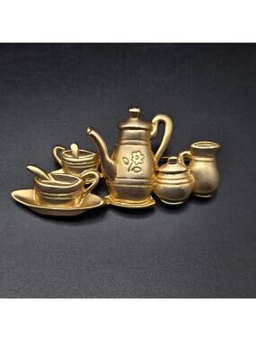 Tea Pot Tea Lover's Brooch Gold Tone Vintage Costume Jewelry